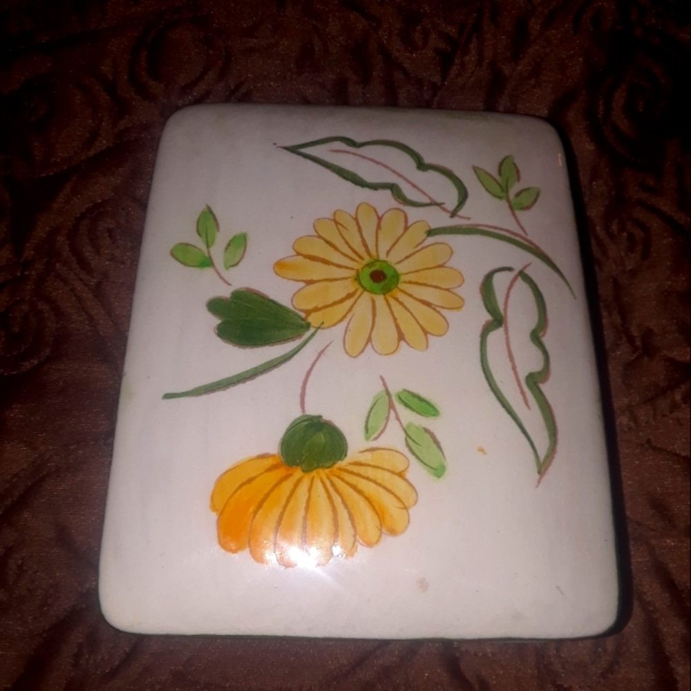 STANGL Ceramic Trinket Box with Yellow and Green Terra Rose Floral Design